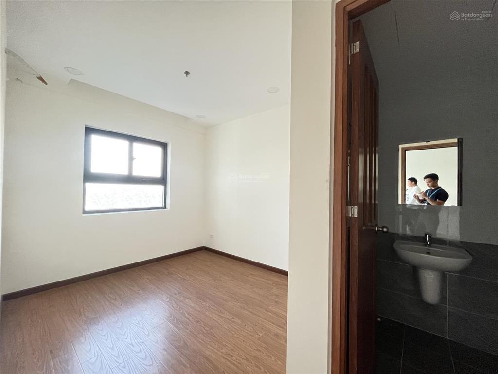 Bán gấp ngay trong tháng căn 2pn giá 2.250 ở minh quốc plaza, có thương lượng