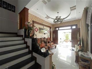 Sở hữu ngay biệt thự đẹp trung tâm q. 7, có sân thoáng mát, rộng, 7.5x15m, chỉ 14.9 tỷ