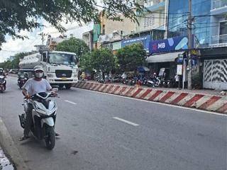 Bán gấp lô đất vàng q. 7, 10x28m, ngay điện máy xanh huỳnh tấn phát, giảm mạnh