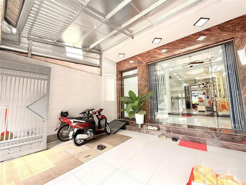 Nhà mới  ngang vip  gara ô tô ngủ trong nhà  huỳnh tấn phát, gần phú mỹ hưng, 110m2, chỉ 12.7 tỷ
