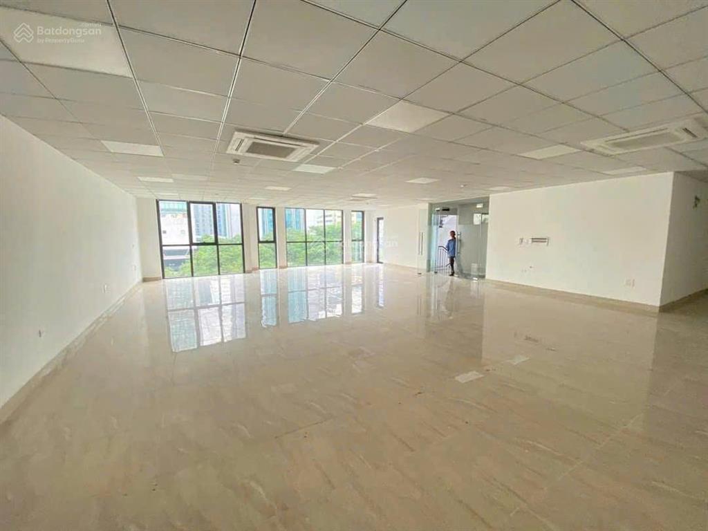 Chính chủ cho thuê văn phòng mặt phố duy tân, cầu giấy  giá tốt