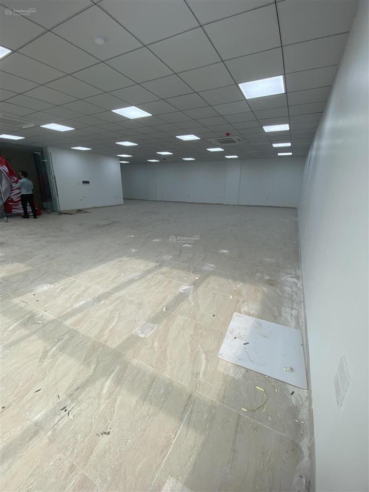 Chính chủ cho thuê văn phòng mặt phố duy tân, cầu giấy  giá tốt