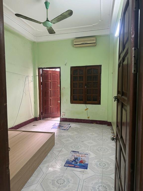 CHÍNH CHỦ CẦN BÁN NHÀ 3 tầng  vị trí đẹp Tại NGÕ 32 AN DƯƠNG TÂY HỒ, TP Hà Nội