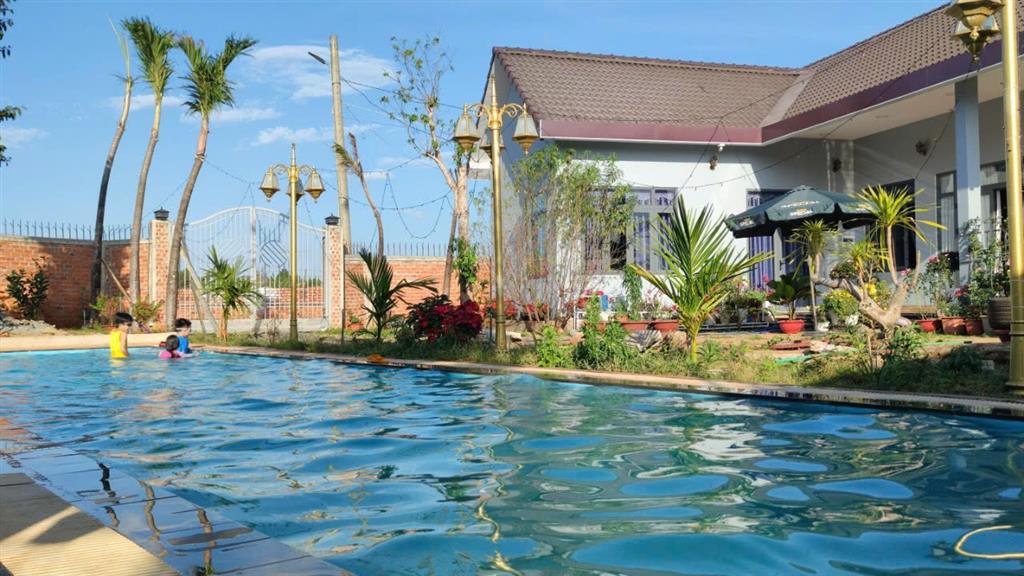 HOT HOT - CẦN BÁN 2 LÔ ĐẤT –1 BIỆT THỰ SÂN VƯỜN GẦN HỒ EAKAO – Xã Ea Kao, TP. Buôn Ma