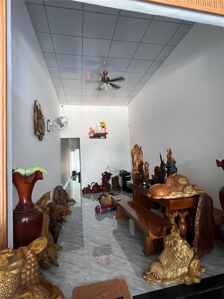 NHÀ ĐẸP – GIÁ TỐT – CHÍNH CHỦ CẦN BÁN NHÀ TẠI 148 Đường Âu Cơ, Phường Kon Tum, Tỉnh Quảng