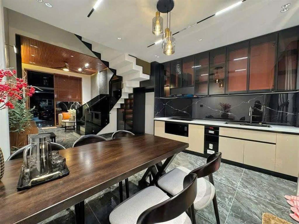 CHÍNH CHỦ  SẮP ĐI ĐỊNH CƯ NƯỚC NGOÀI CẦN BÁN NHANH nhà Đẹp  tại  Phần Lăng 8, P. An Khê,