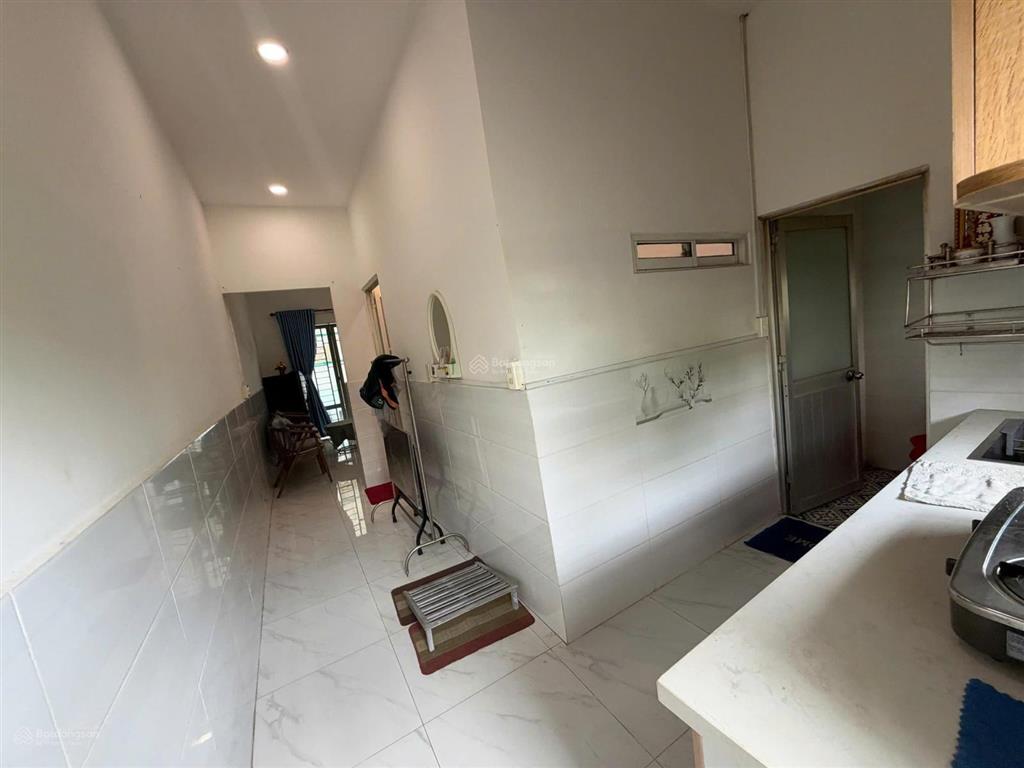 Bán nhà linh tây chỉ 2.4 tỷ, 37.3m² ngang 4.2m, gần chợ thủ đức  phạm văn đồng