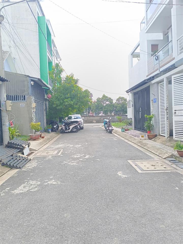 Hiếm 4.2 tỷ  đất đẹp 56.5m linh xuân  hẻm ô tô tránh  gần chợ sân banh linh xuân