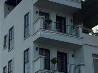 Cho thuê nhà nguyên căn mặt phố hồng tiến, long biên vị trí đẹp lô góc 3 mặt thoáng khu vực kinh