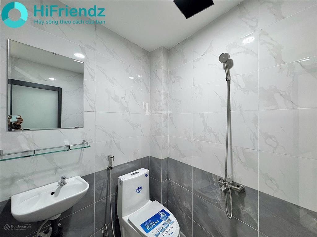 Cho thuê căn hộ dịch vụ  thuận tiện đi các quận lân cận  sạch sẽ thoáng mát  đầy đủ tiện nghi