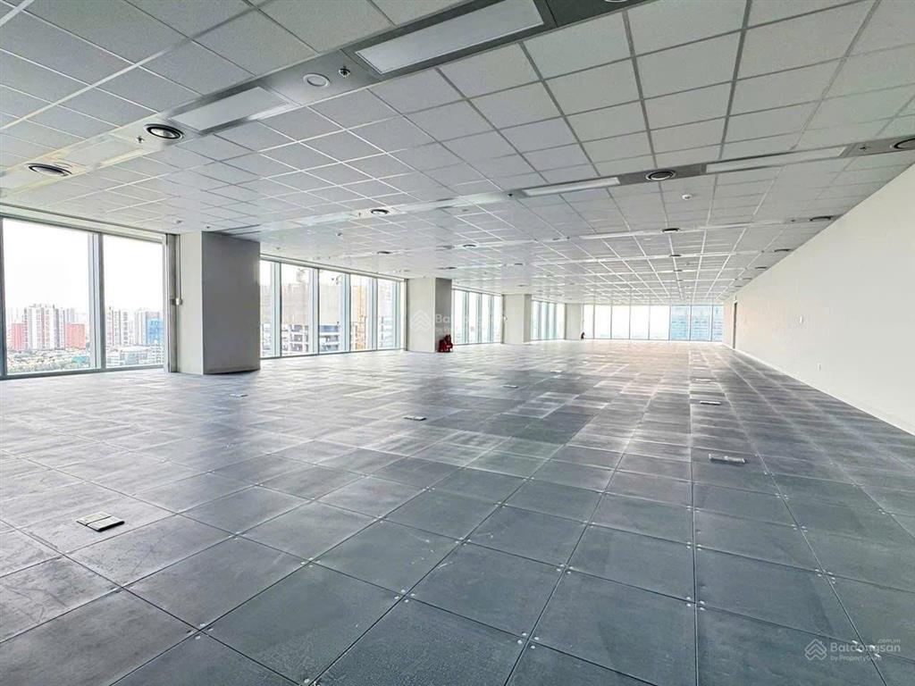 Cực phẩm sàn tầng 1 nguyễn ngọc vũ  sàn 800m  mặt tiền 50m khủng bố  kinh doanh mọi mô hình
