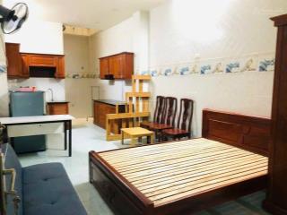 Chính chủ cho thuê phòng trệt full nội thất bếp to ngay út tịch gần sân bay tân bình