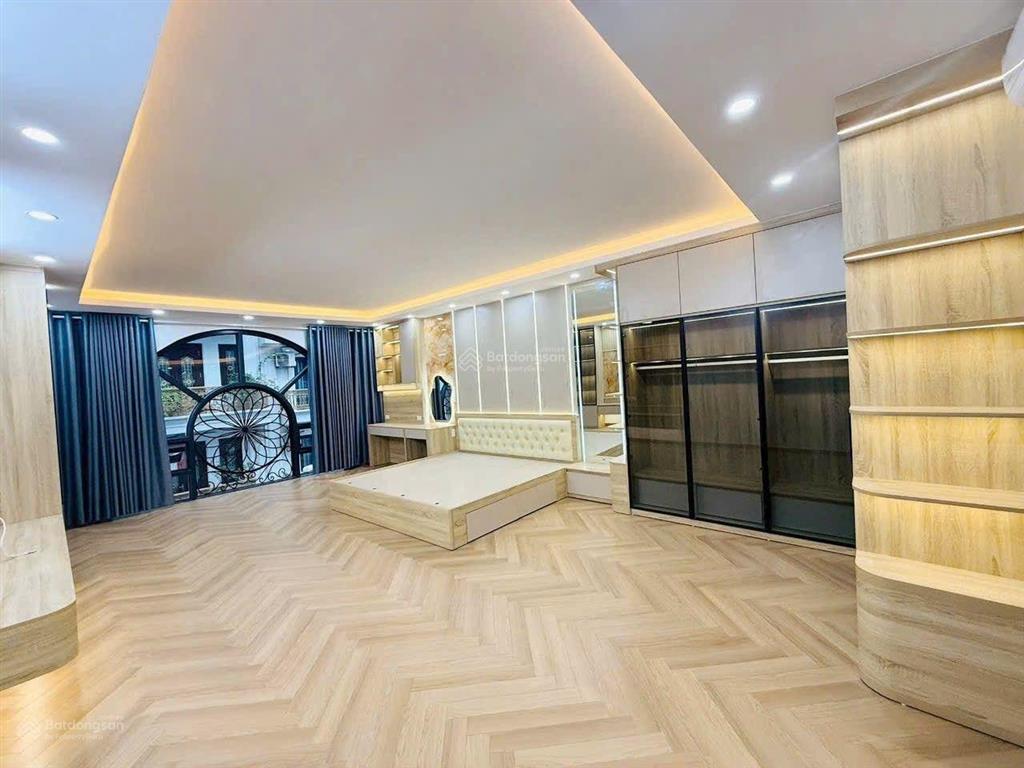 Siêu mẫu xa la hà đông 30m2 * 7 tầng thang máy * giá 9 tỷ ful nội thất, 2 oto tránh kinh doanh đỉnh
