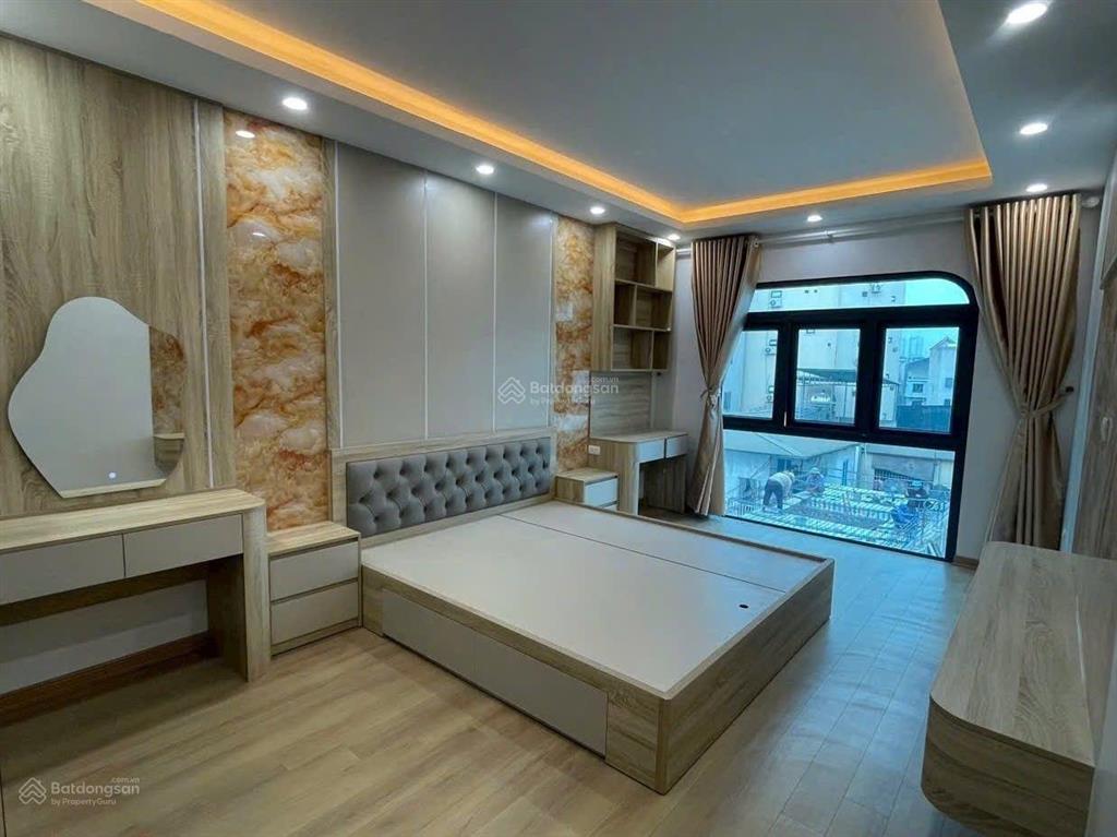 Siêu phẩm la khê hà đông, 50m2 * 6 tầng thang máy full nội thất, giá 12tỷ, ô tô tránh