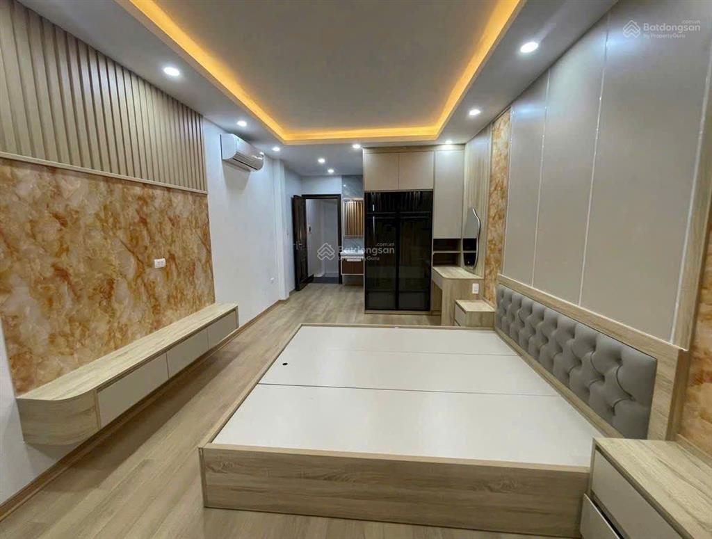 Siêu phẩm la khê hà đông, 50m2 * 6 tầng thang máy full nội thất, giá 12tỷ, ô tô tránh