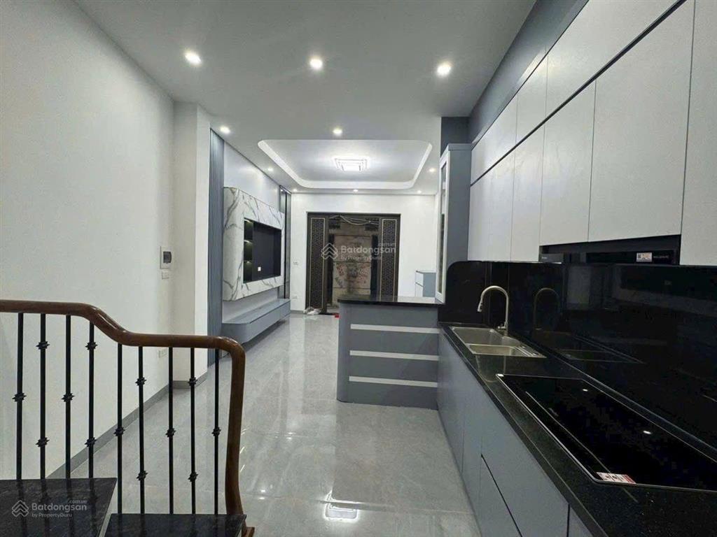 Siêu phẩm nhà mặt ngõ ô tô dương nội hà đông, 32m * 5 tầng * giá 6 tỷ * vừa ở vừa kinh doanh.