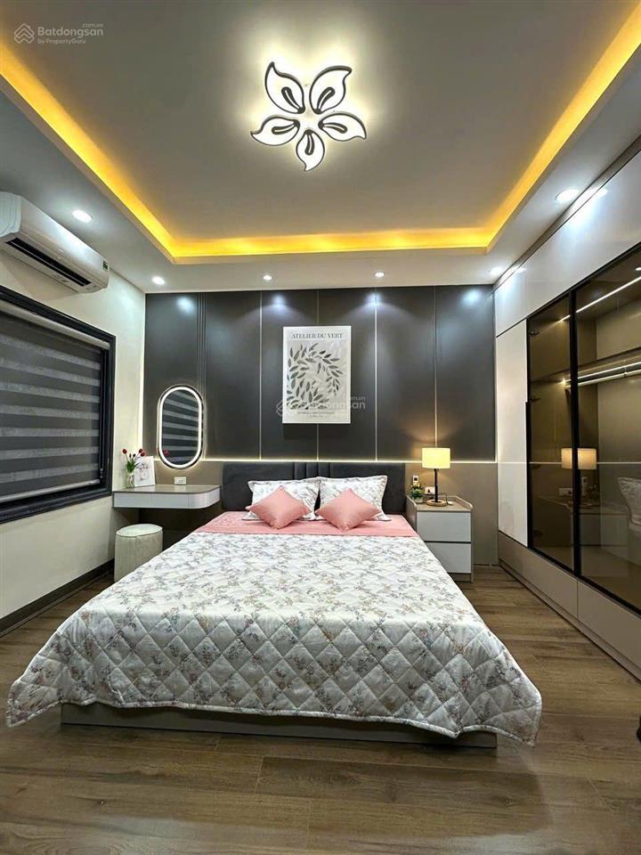 Bán nhà tô hiệu hà đông 40m, 5 tầng thang máy, full nội thất, giá chỉ 10 tỷ khu dân trí cao