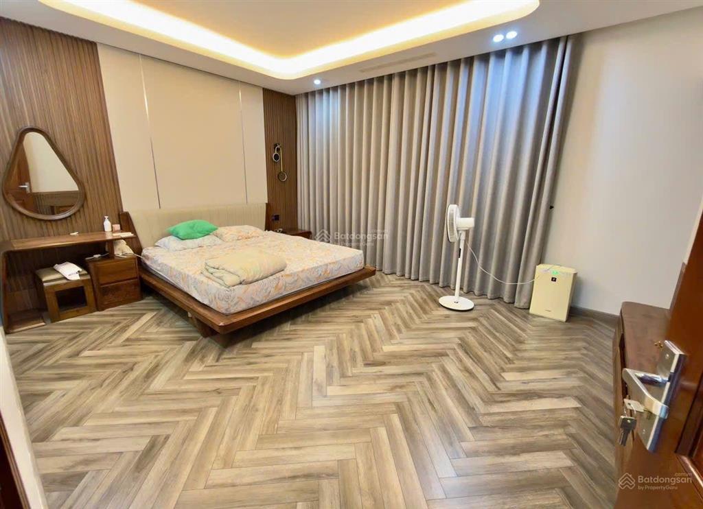 Siêu phẩm mặt phố nguyễn khuyến mỗ lao hà đông, 50m2 * 4 tầng * giá nhỉnh 16 tỷ kinh doanh tấp nập.