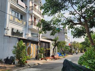 Chính chủ bán nhà gần chợ đại hải, xã bà điểm, 5x15m cn 75m2, 3 tầng. đường 12m có lề. 5.8 tỷ tl