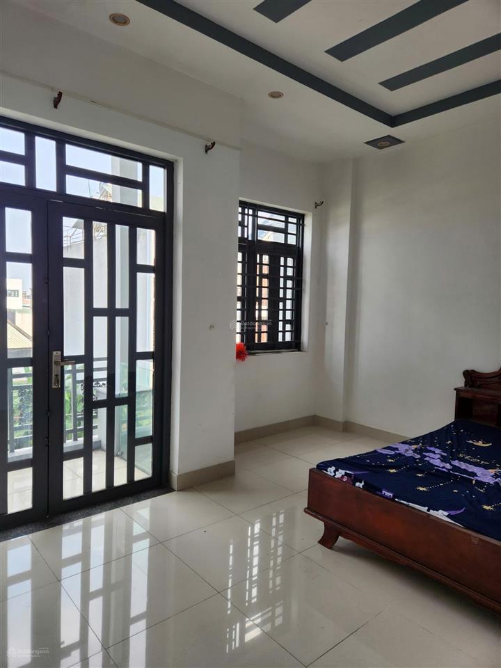 Chính chủ bán nhà gần chợ đại hải, xã bà điểm, 5x15m cn 75m2, 3 tầng. đường 12m có lề. 5.8 tỷ tl