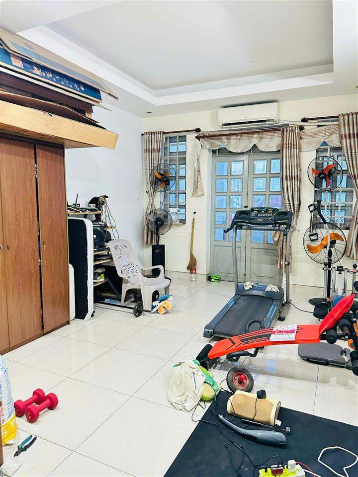 Chính chủ bán gấp. mtkd thoại ngọc hầu. dt 4x26. đúc 4.5 tấm, cho thuê 28tr/tháng. giá 14 tỷ tl