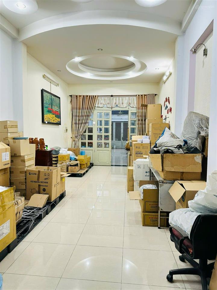 Chính chủ bán gấp. mtkd thoại ngọc hầu. dt 4x26. đúc 4.5 tấm, cho thuê 28tr/tháng. giá 14 tỷ tl