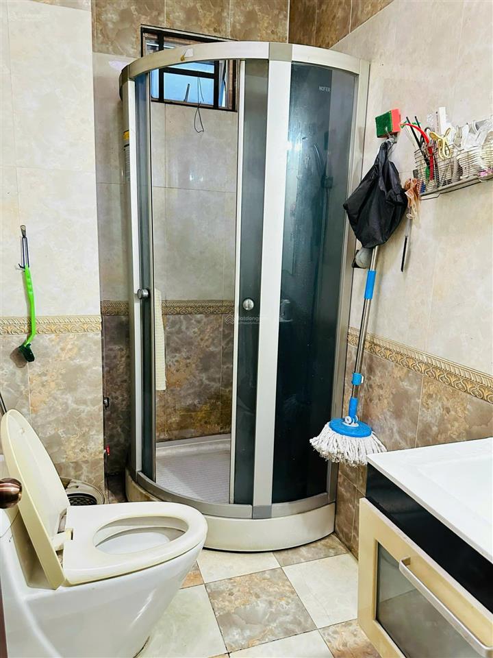 Chính chủ bán gấp. mtkd thoại ngọc hầu. dt 4x26. đúc 4.5 tấm, cho thuê 28tr/tháng. giá 14 tỷ tl