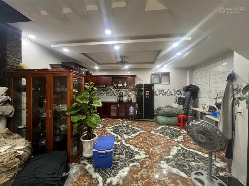 Nhà 4 lầu mới, hẻm xe hơi thông ngay chợ tân hương, ngang 6m hiếm. dt 72m² giá 9.8 tỷ tl