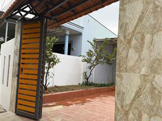 Bán nhà(ngộp bank) 3 tầng dt230m2 ngang 10m  3pn  ôtô 7m  gần biển  tây nha trang  chỉ 5tỷ4