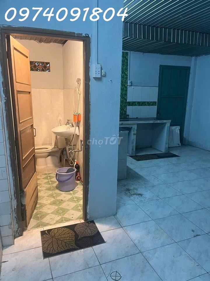 VỊ TRÍ ĐẸP – GIÁ TỐT - Chính Chủ Bán Đất Tặng Nhà Đường QL 51, P. Long Bình Tân, Biên