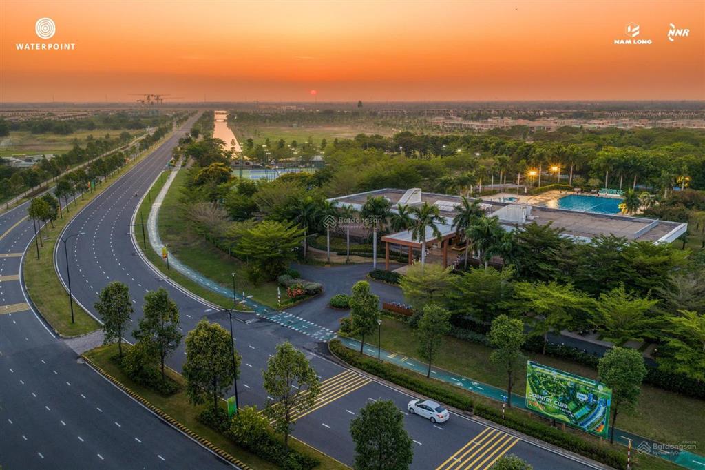 Cho thuê nhà phố vườn 1 trệt 1 lầu kđt waterpoint
3 phòng ngủ giá 13tr/ tháng