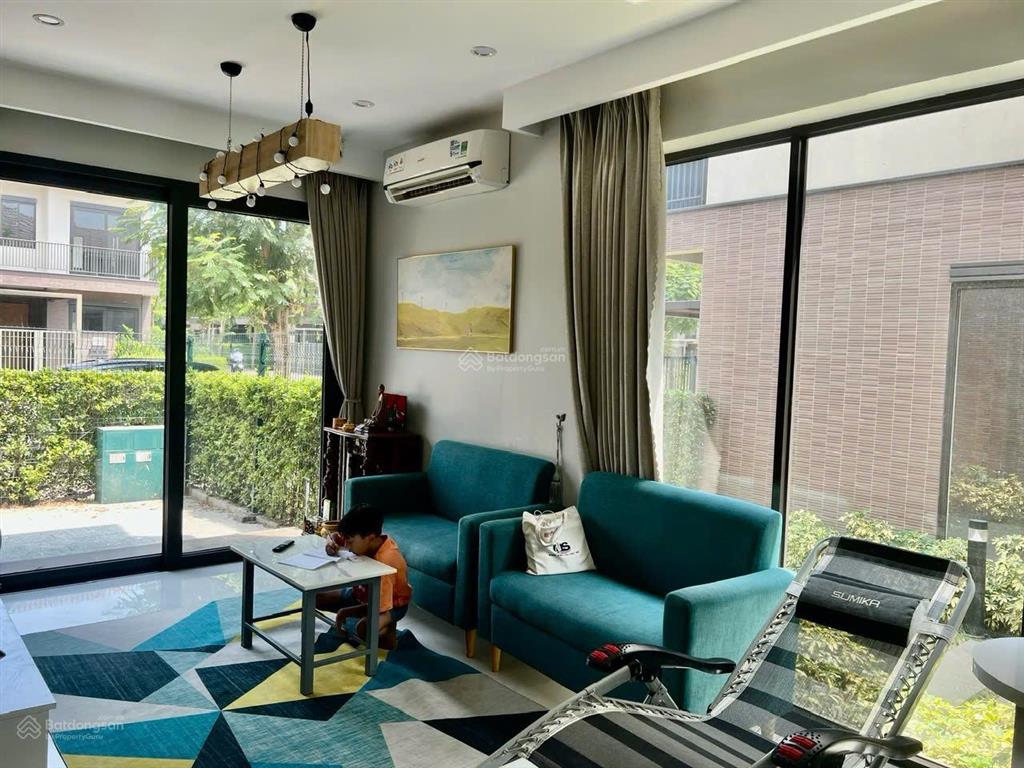 Cho thuê nhà phố vườn 1 trệt 1 lầu kđt waterpoint
3 phòng ngủ giá 13tr/ tháng
