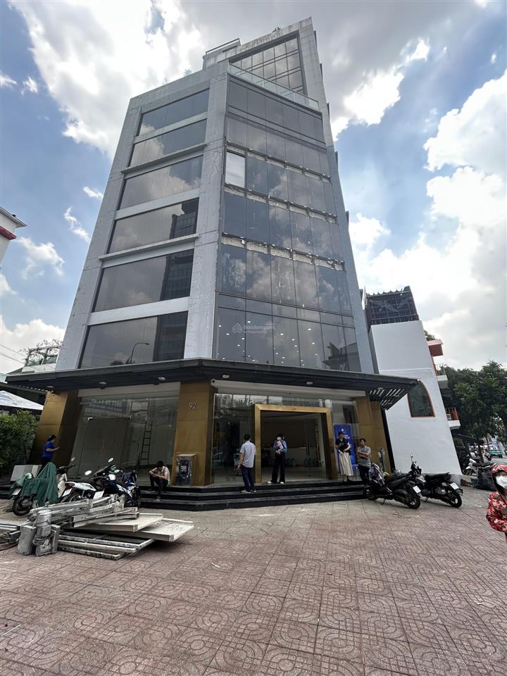 Cho thuê nhà mặt tiền địa chỉ số 79a đừờng 3/2, 139 triệu, 1500m2 sử dụng ngay gần lê hồng phong.