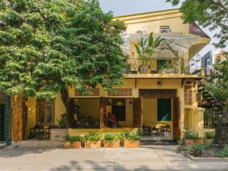 Cho thuê villages đừờng trần cao vân ngay trung tâm q3 ngang 15m dài 25m 1 trệt 3 lầu giá cạnh tranh