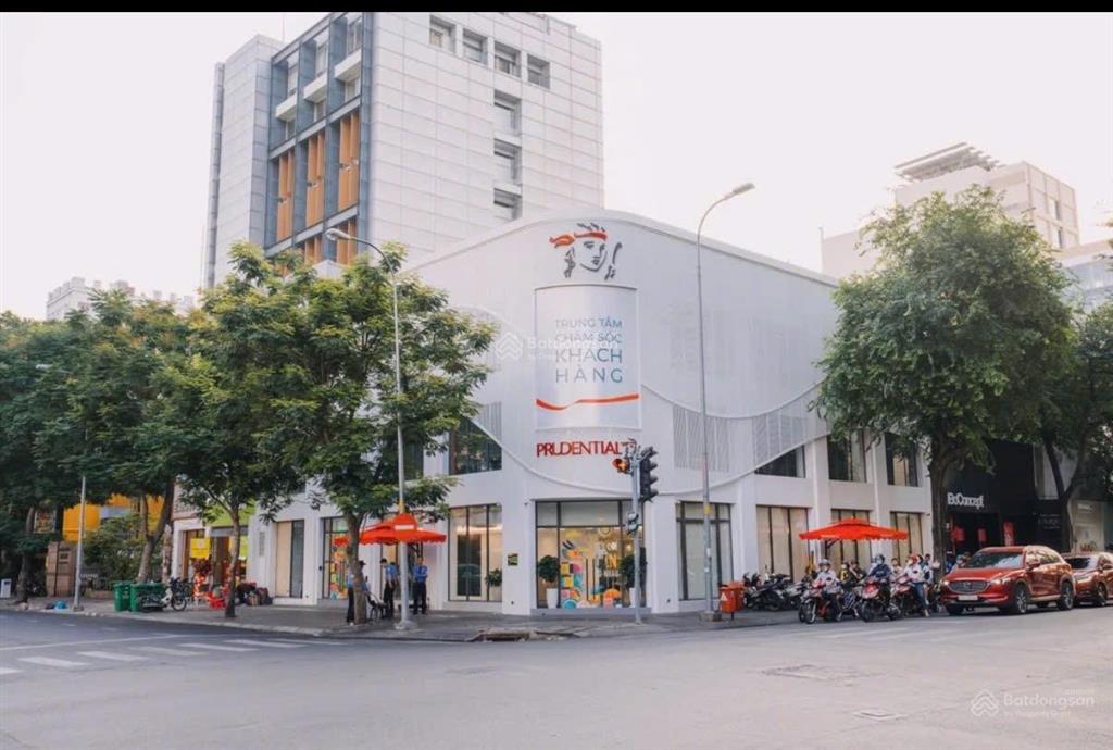 Cho thuê nguyên toà nhà ngay góc hai mặt tiền đường hai bà trưng ngay trung tâm q1 ngang 25m dài 30