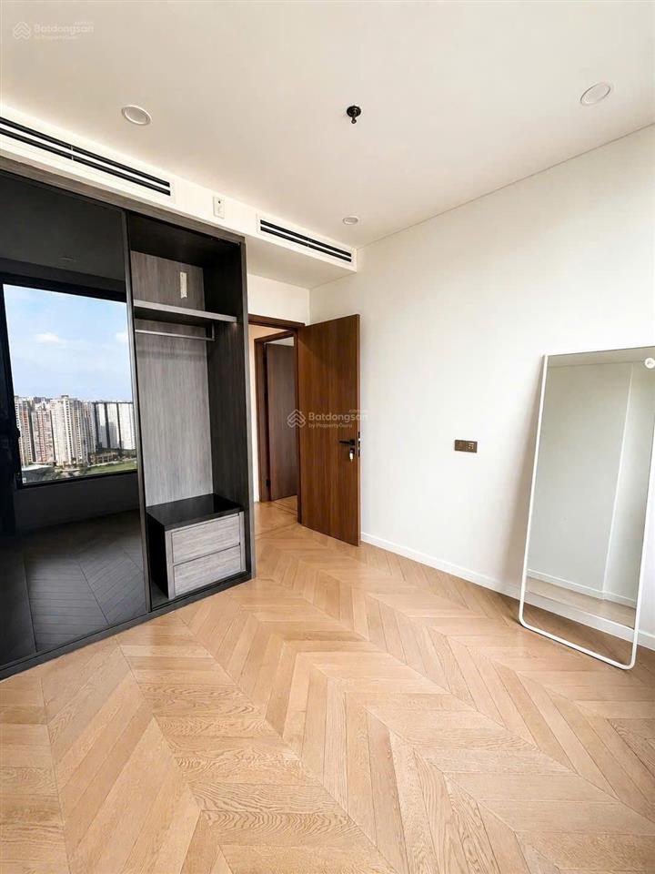 Độc quyền  thuê 2pn full tại lumiere riverside  nhà xinh