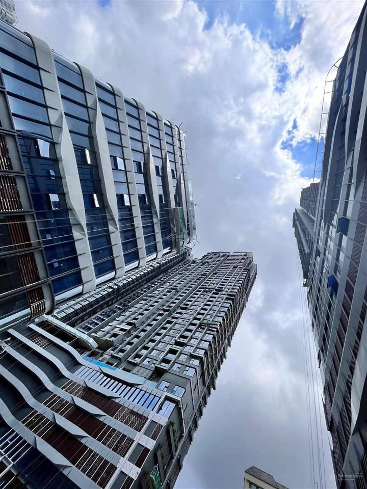 Hot độc quyền  cho thuê 3pn   tại lumiere riverside