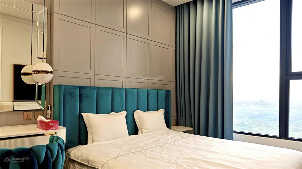 Siêu phẩm 1pn dt rộng 75m2 (thiết kế lại từ 2pn)  full nội thất mới 100%  tại lumiere riverside