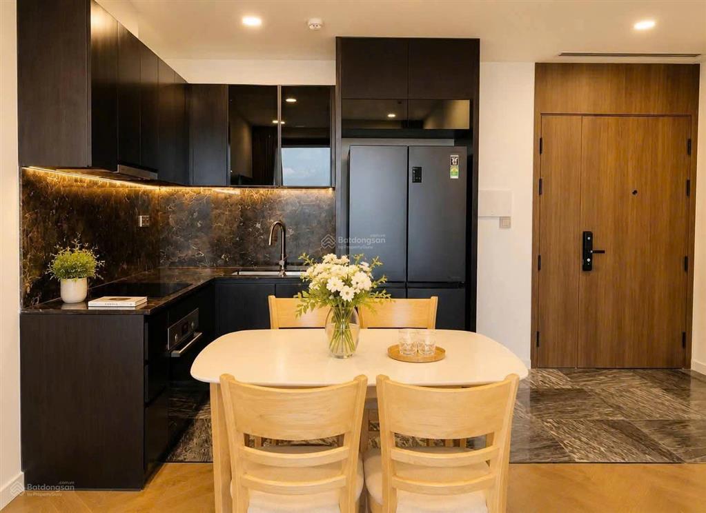 Giá cạnh tranh tại lumiere riverside  một trong số ít  2pn full nội thất