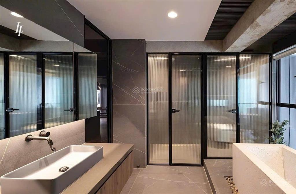 Diện tích 246m² penthouse siêu rộng tại parkland, giá 110 triệu/tháng anh chị có muốn sở hữu?