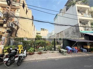 Bán khuôn đất xây tòa nhà gần sân bay khu văn phòng etown cộng hòa, tân bình