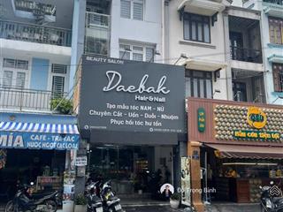 Bán nhà đường xe hơi 283 cách mạng tháng tám, quận 10  4.5x15m  4 tầng  giá 20 tỷ