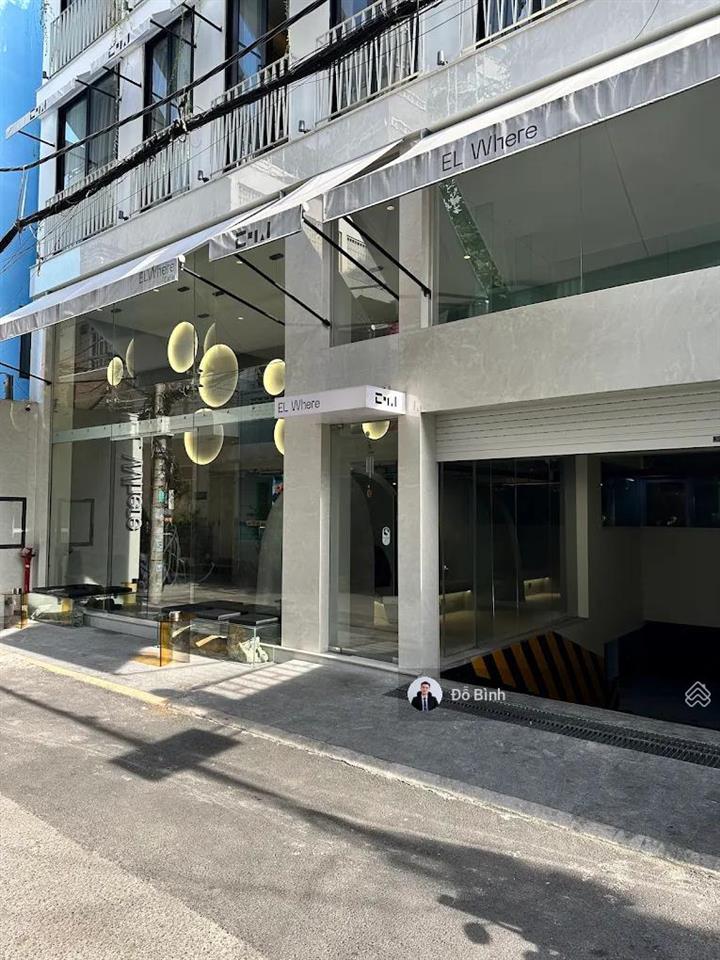 Tòa chdv trần hưng đạo, quận 1  ngang 12m, dài 23m  21 phòng cho thuê 220tr/tháng  giá 67 tỷ