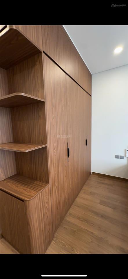 Cho thuê căn hộ đẹp tại khai sơn city căn 89m2 full đồ rời tầng cao siêu đẹp.  0985 257 ***