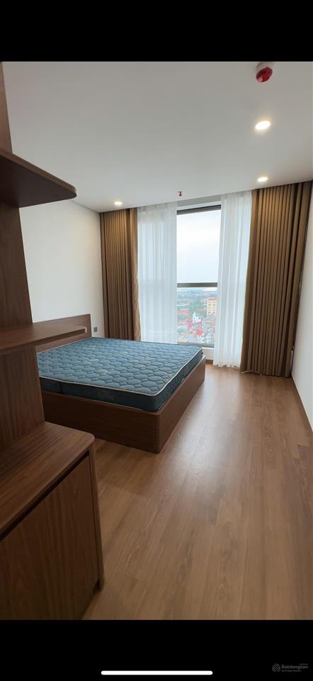 Cho thuê căn hộ đẹp tại khai sơn city căn 89m2 full đồ rời tầng cao siêu đẹp.  0985 257 ***