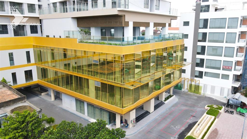 Cho thuê tầng 1 & tầng 2 thương mại dhomme & daqua