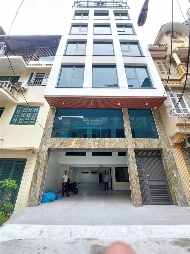 Hiếm  bán mặt phố đỗ nhuận  ngoại giao đoàn. vỉa hè 5m. 130m2x7 tầng. hơn 50 tỷ (thang máy)