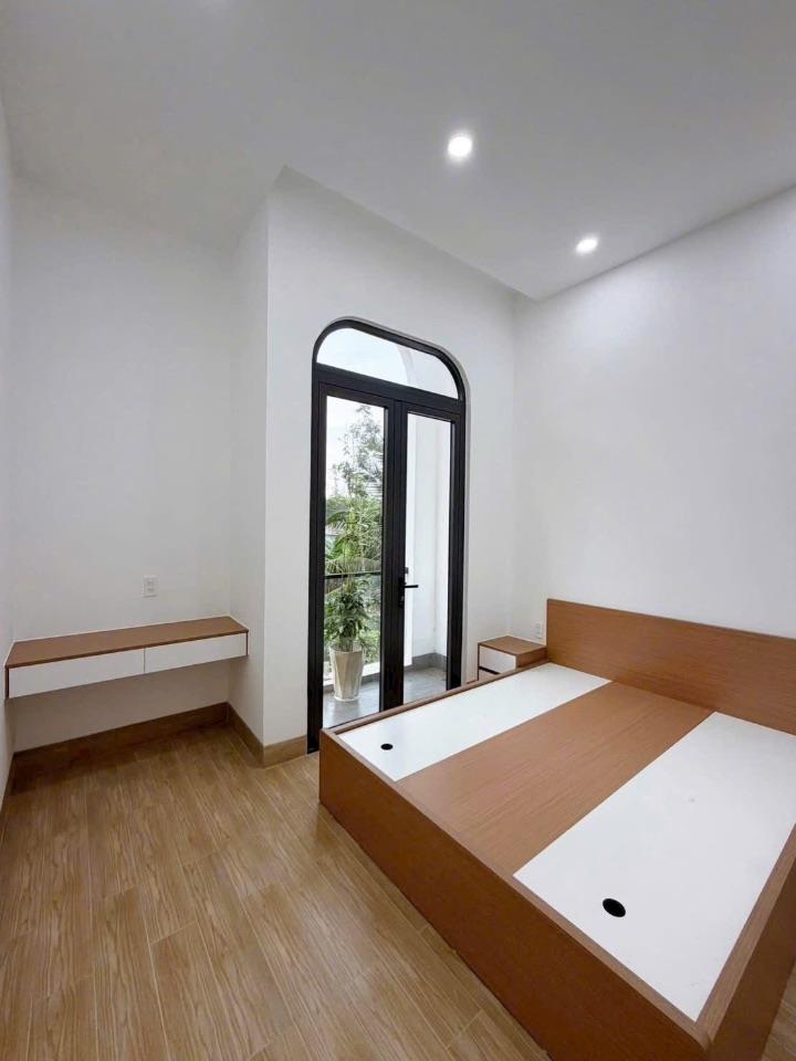 Bán Nhà 1T1L mới, Hẻm Trung Tâm Ninh Kiều, TẶNG NỘI THẤT. (Sổ hồng hoàn công)