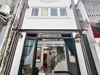 BÁN NHÀ 1trệt 1lửng 1lầu - NHÀ ĐẸP - NHÀ NHỎ XINH XẮN (Hẻm 90 Hùng Vương)