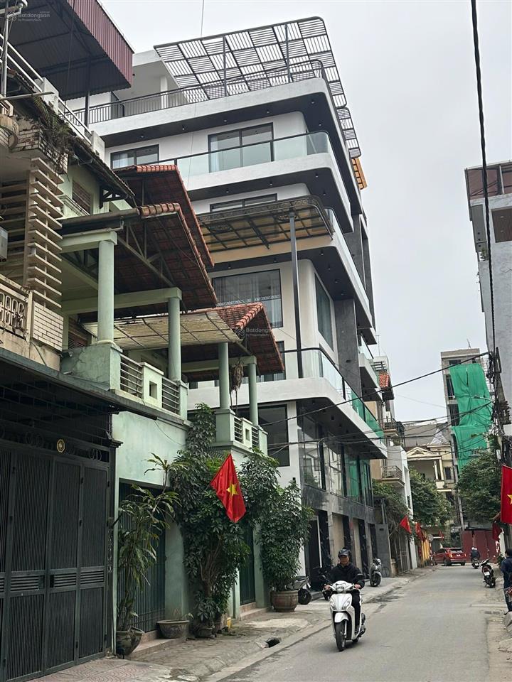 Nguyễn sơn đường ô tô tránh vỉa hè 140m2 xây bảy tầng thang máy lô góc có bể bơi + sân pickleball